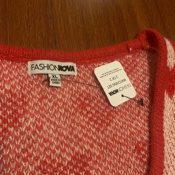 ❤️ NWT Fashion Nova heart print sweater knit cropped tank top, size XL ❤️ - Picture 3 of 6